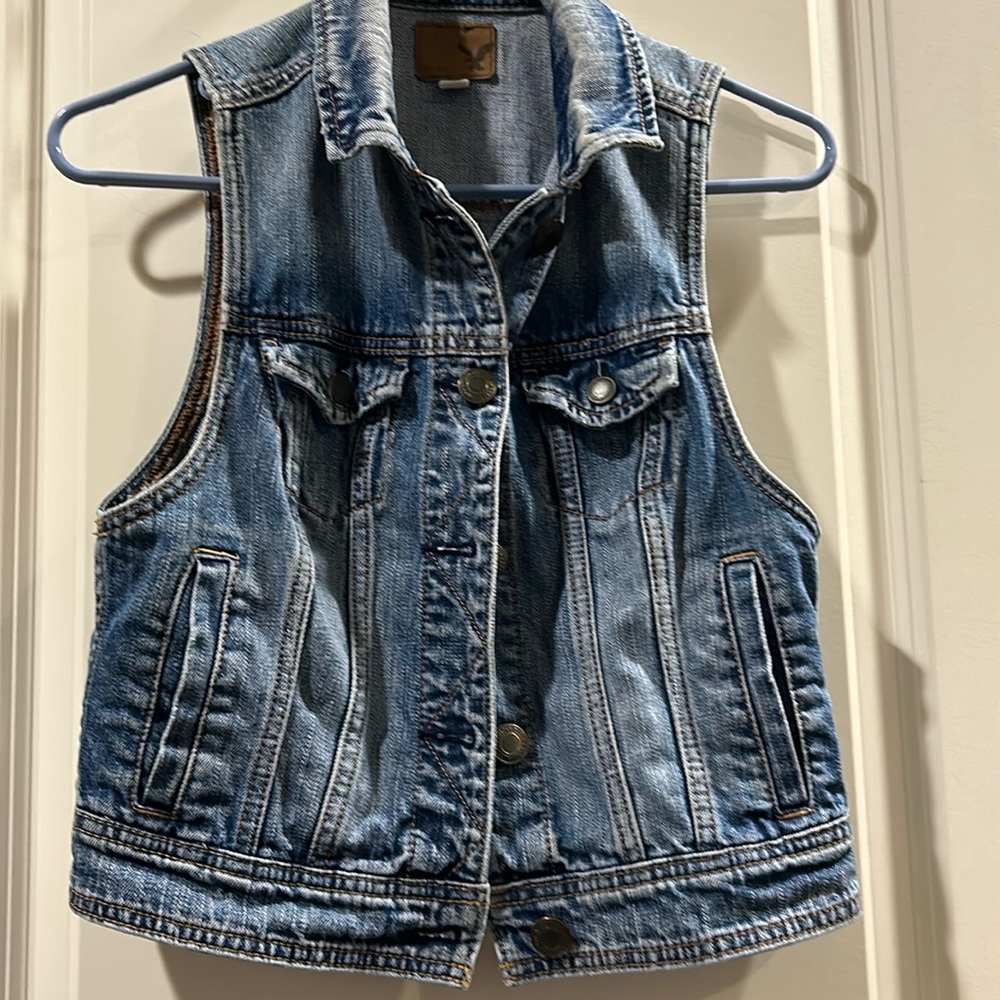 American Eagle Outfitters button down denim Jean vest stonewash faded design S